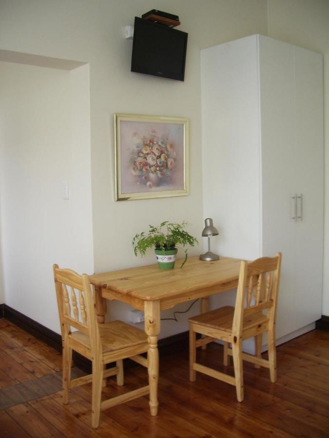 Dee'S Bnb Pretoria-Noord Exterior foto